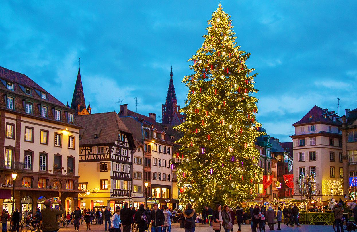 strasbourg-christmas-market-night-france.jpg