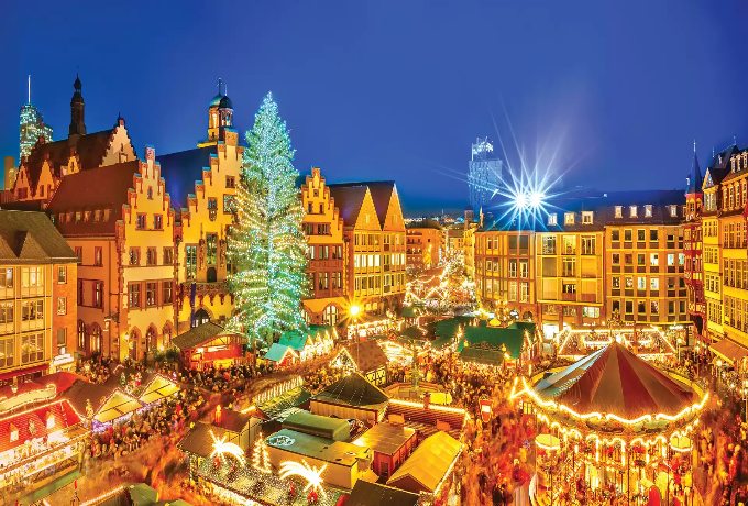 Nürnberger Christkindlesmarkt 2025 with festive stalls and lights in Nuremberg